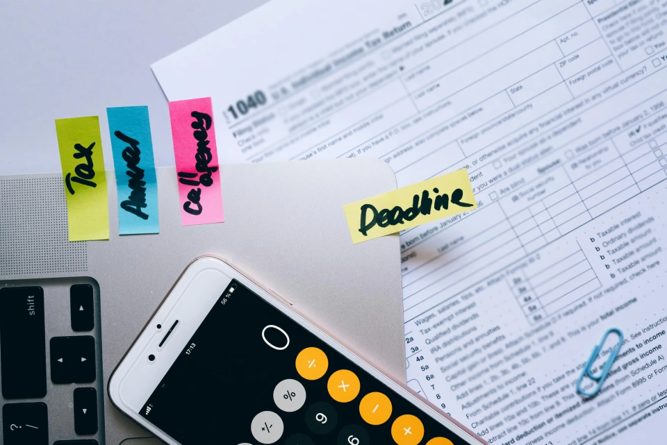 Organising tax and financial deadlines using sticky notes